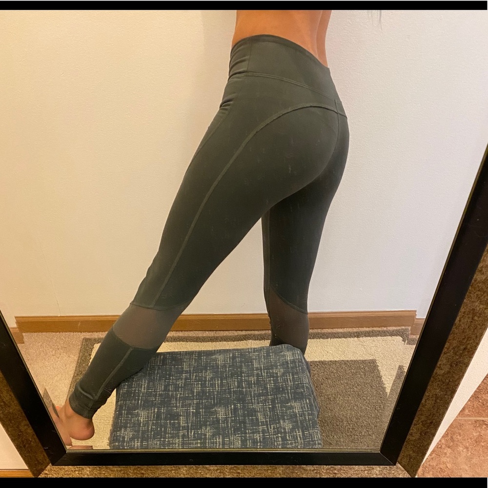 Gilly Hicks Sport Leggings